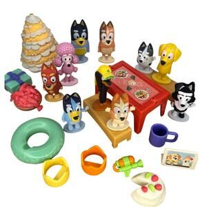 Bluey & Friends Playset Christmas Tree Accessories Muffin Bingo Coco Rusty Cake